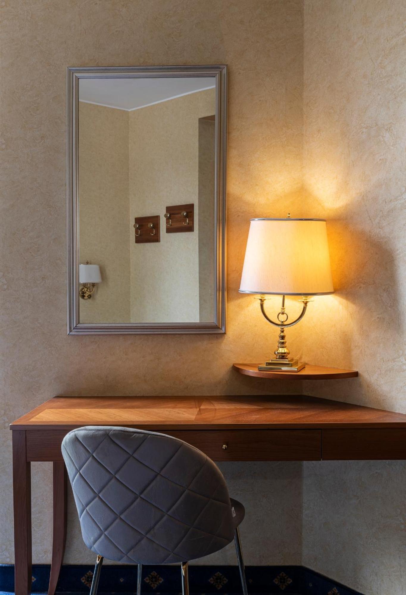 Boutique Hotel Dieci Milan Exterior photo