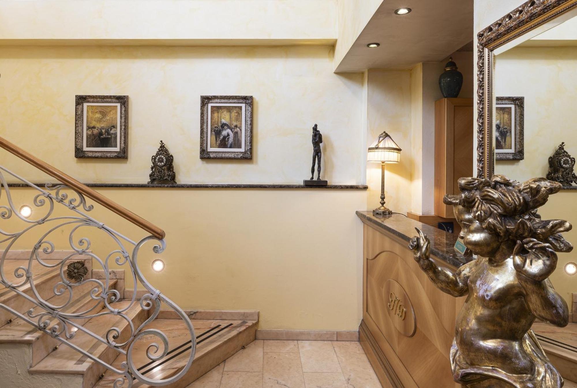 Boutique Hotel Dieci Milan Exterior photo
